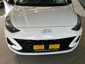 Hyundai Grand i10 1.0 Premium hatch - Image 2