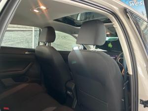 Volkswagen Polo hatch 1.0TSI Life auto - Image 8