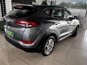 Hyundai Tucson 2.0 Premium auto - Image 4
