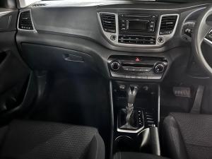Hyundai Tucson 2.0 Premium auto - Image 9