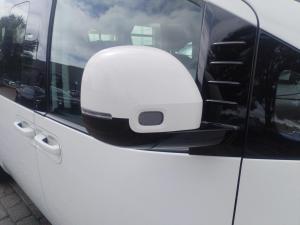 Hyundai Staria 2.2D Executive 9-seater - Image 10