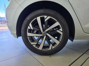 Volkswagen Polo hatch 1.0TSI Life auto - Image 18