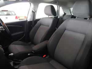Volkswagen Polo hatch 1.2TSI Highline auto - Image 11