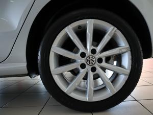 Volkswagen Polo hatch 1.2TSI Highline auto - Image 31