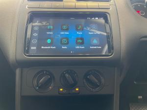 Volkswagen Polo Vivo hatch 1.6 Life - Image 10