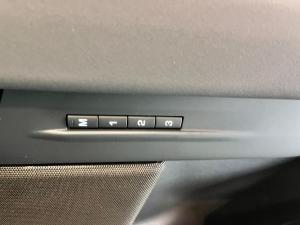 Land Rover Range Rover Evoque D200 R-Dynamic SE - Image 25