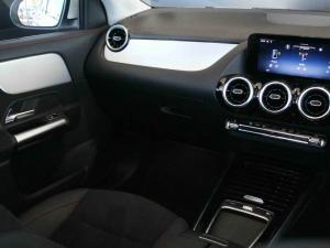 Mercedes-Benz GLA GLA200 Progressive - Image 14