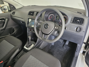 Volkswagen Polo Vivo hatch 1.6 Life - Image 5