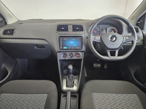 Volkswagen Polo Vivo hatch 1.6 Life - Image 9