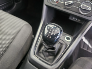 Volkswagen T-Cross 1.0TSI manual - Image 8