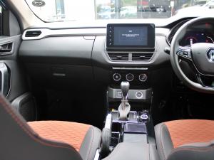 Renault Kiger 1.0 Turbo Intens auto - Image 10