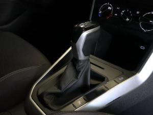 Volkswagen Polo hatch 1.0TSI Life auto - Image 13