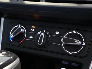 Volkswagen Polo hatch 1.0TSI Life auto - Image 14