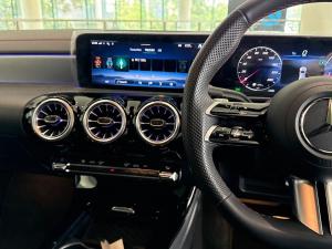 Mercedes-Benz CLA CLA200 Progressive - Image 10