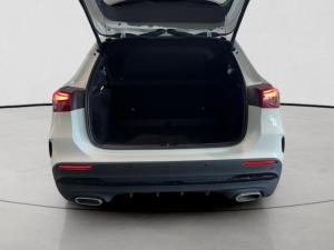 Mercedes-Benz GLA GLA200 Progressive - Image 10