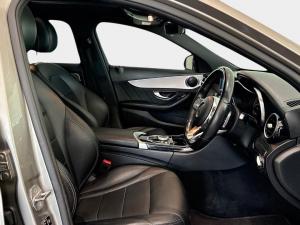 Mercedes-Benz C-Class C200 - Image 13