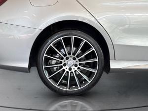 Mercedes-Benz C-Class C200 - Image 15