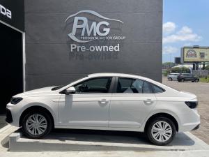 Volkswagen Polo sedan 1.6 auto - Image 4