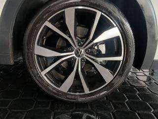 Volkswagen T-Cross 1.0TSI R-Line