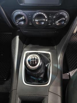 Image Mazda Mazda3 sedan 1.6 Original