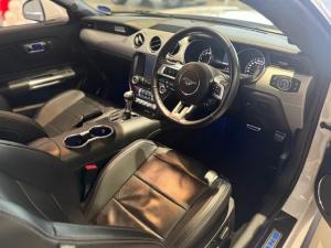 Ford Mustang 5.0 GT fastback auto - Image 7