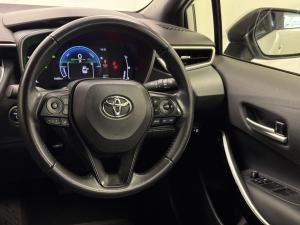 Toyota Corolla 1.8 Hybrid XR - Image 8