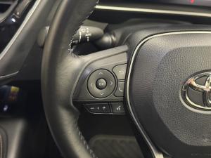 Toyota Corolla 1.8 Hybrid XR - Image 9