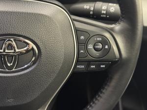 Toyota Corolla 1.8 Hybrid XR - Image 10