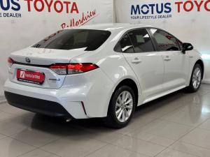 Toyota Corolla 1.8 Hybrid XR - Image 2