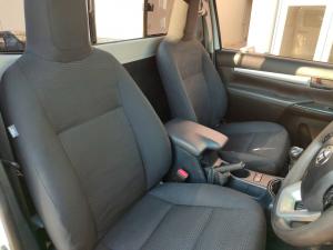 Toyota Hilux 2.4GD-6 single cab Raider manual - Image 11