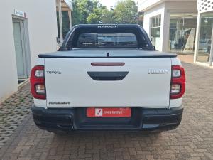 Toyota Hilux 2.8GD-6 double cab Raider auto - Image 5