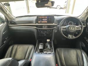 Lexus LX 5.7 V8 - Image 6