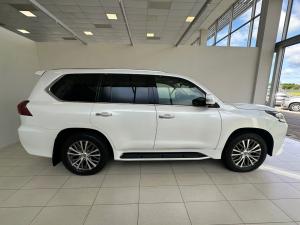 Lexus LX 5.7 V8 - Image 3