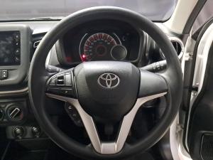 Toyota Vitz 1.0 XR manual - Image 8