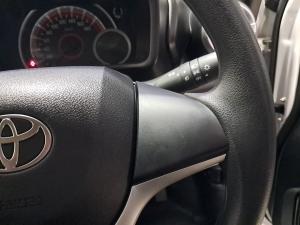 Toyota Vitz 1.0 XR manual - Image 10