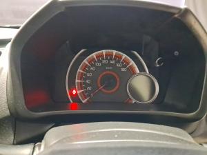 Toyota Vitz 1.0 XR manual - Image 11