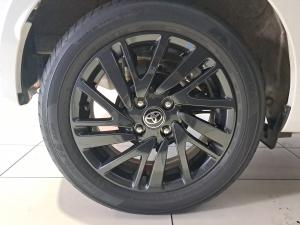 Toyota Vitz 1.0 XR manual - Image 12