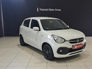 Toyota Vitz 1.0 XR manual - Image 1