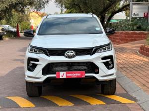 Toyota Fortuner 2.8GD-6 4x4 GR-Sport - Image 4