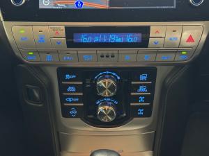 Toyota Land Cruiser Prado 2.8GD VX - Image 14