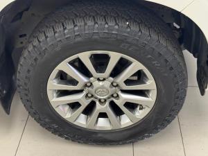 Toyota Land Cruiser Prado 2.8GD VX - Image 17