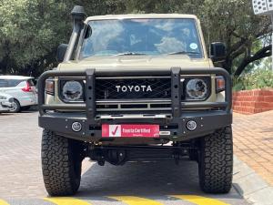 Toyota Land Cruiser 79 4.5D-4D V8 double cab LX - Image 4