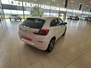 Toyota Starlet 1.5 XS manual - Image 2