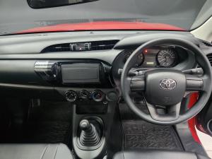 Toyota Hilux 2.0 single cab S (aircon) - Image 6