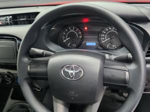 Toyota Hilux 2.0 single cab S (aircon) - Image 8