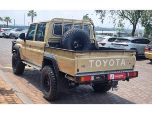 Toyota Land Cruiser 79 4.5D-4D V8 double cab LX - Image 10