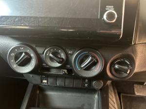 Toyota Hilux 2.4GD-6 double cab 4x4 Raider X auto - Image 13