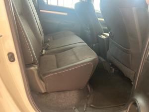 Toyota Hilux 2.4GD-6 double cab 4x4 Raider X auto - Image 14