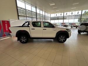 Toyota Hilux 2.4GD-6 double cab 4x4 Raider X auto - Image 3