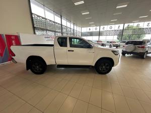 Toyota Hilux 2.4GD-6 Xtra cab Raider auto - Image 3
